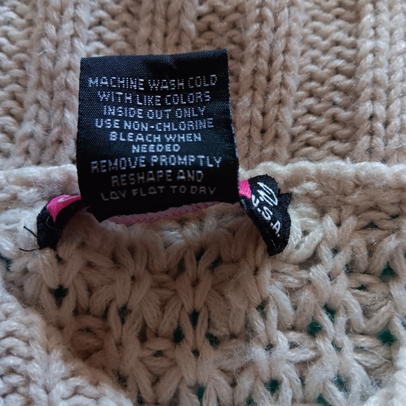 Say What?~White Neutral Waffle Knit Fringe Large Collar Poncho - Picture 6 of 16